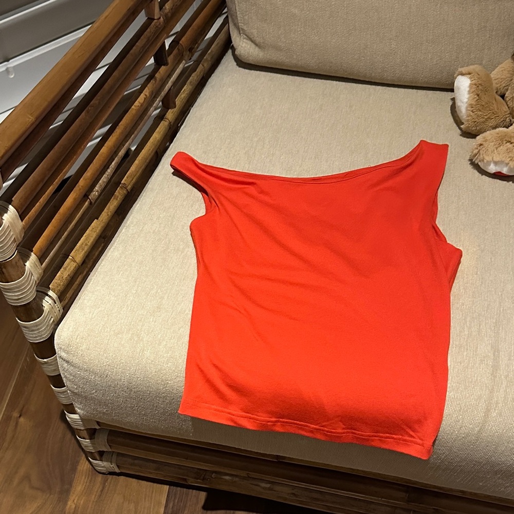 Women's Sleeveless Top